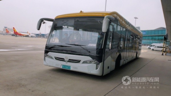 机场摆渡车