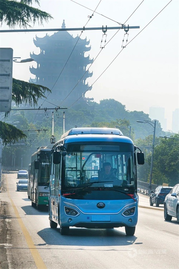 宇通E6S微循环小巴