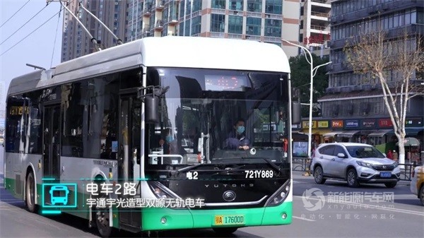 宇通新能源公交车