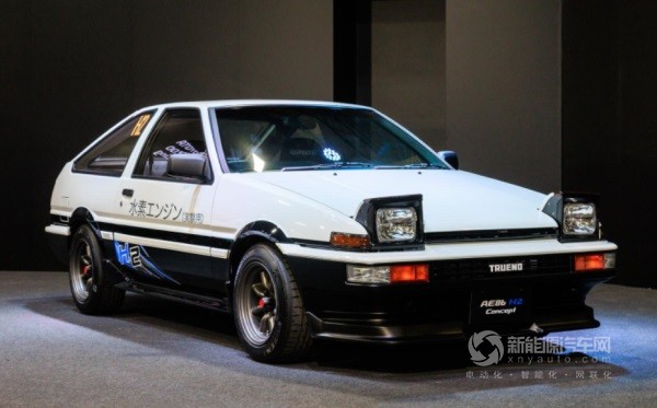 丰田AE86 H2