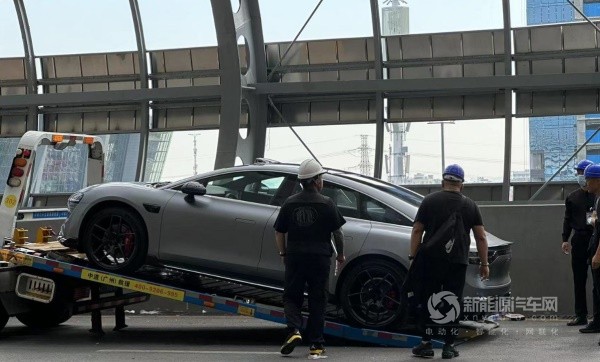 智界S7