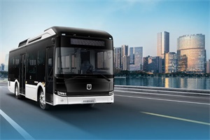 吉利星际低入口醇氢电动城市客车C8M进阶适老化无障碍城市公交出行