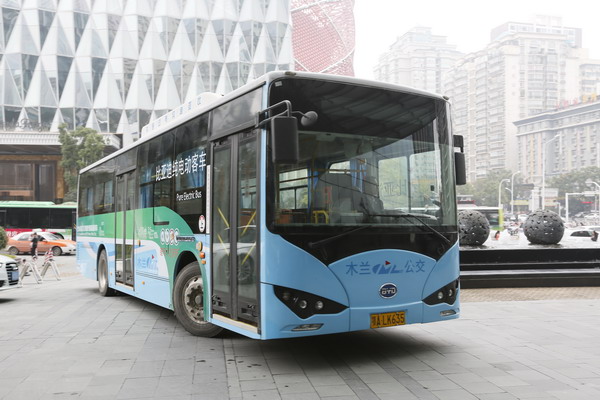 比亚迪BYD6100LGEV4公交车(纯电动20-39座)