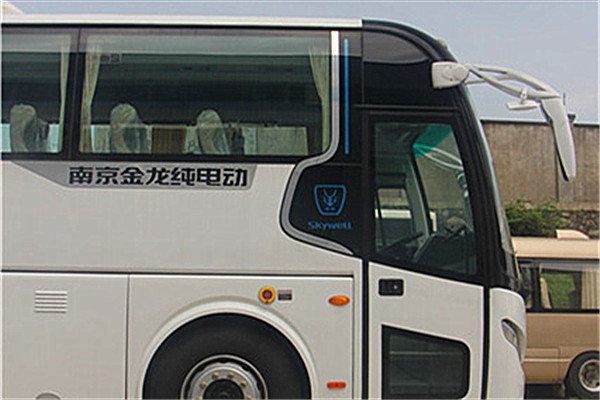 开沃NJL6117BEV31客车（纯电动24-48座）